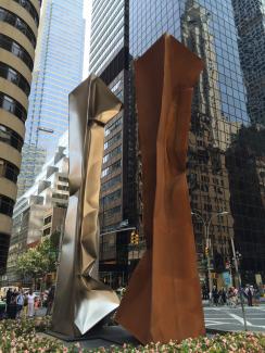 Dancers (Tango), 600x120x120cm each, 2013, Collection Kansas 