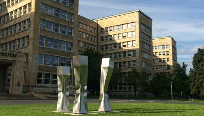 in front of the Goethe University 